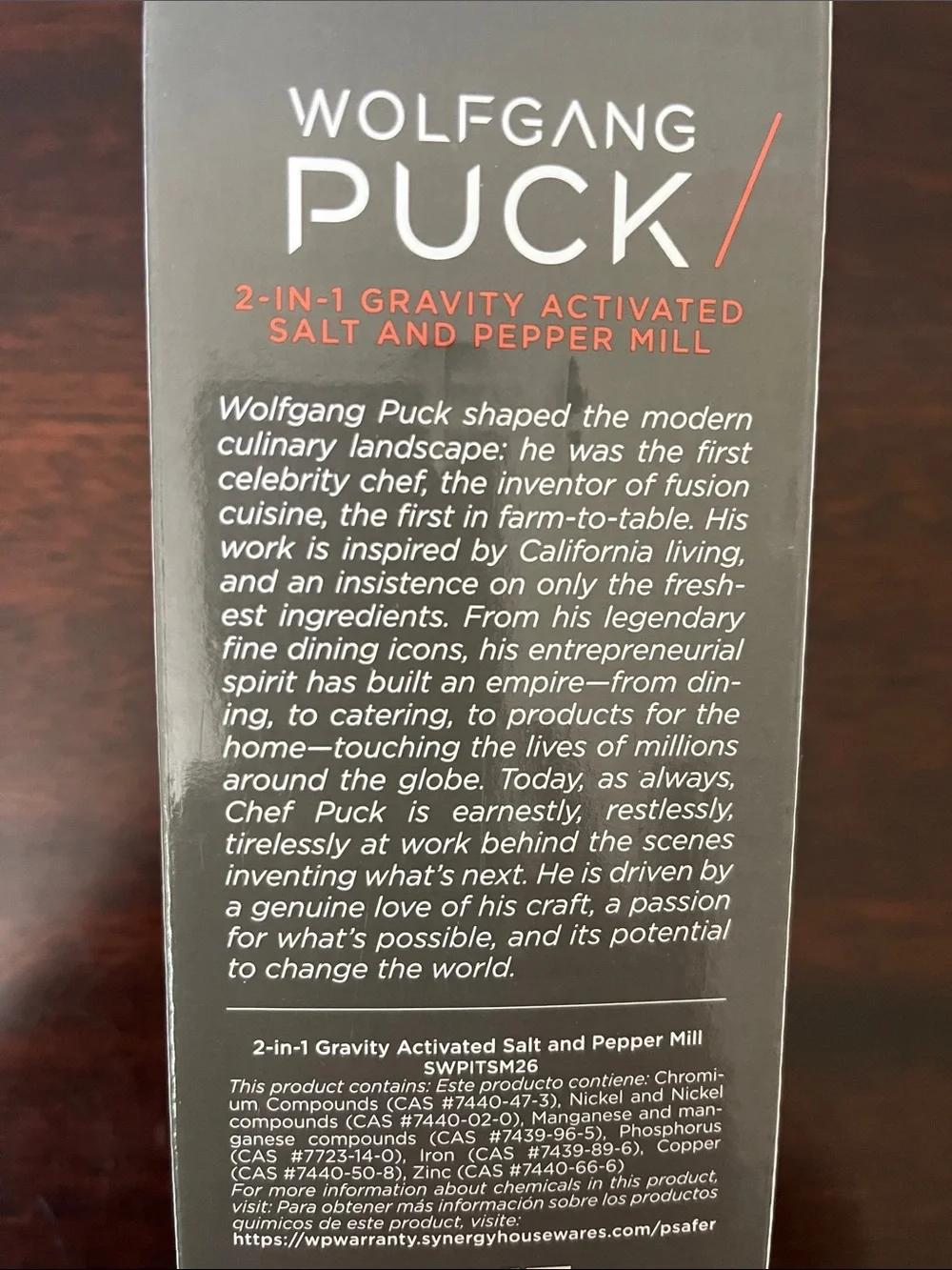 NWT Wolfgang Puck 2-in-1 Gravity Activated Salt and Pepper Mill